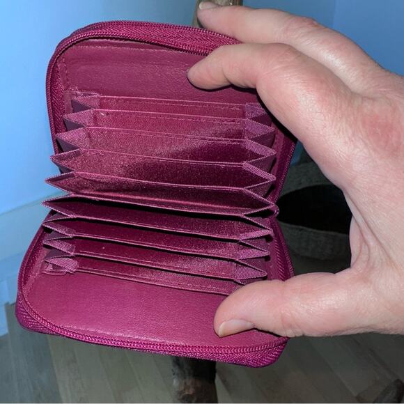 Buxton - Leather RFID Card And Coin Wallet, burgundy - Picture 8 of 8